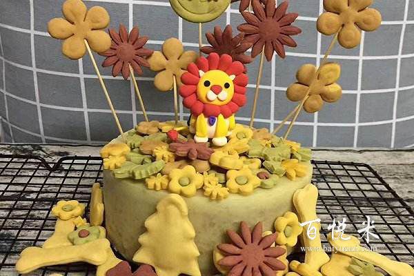 請問一般從零起學(xué)翻糖蛋糕技術(shù)到出師需要多少錢??？